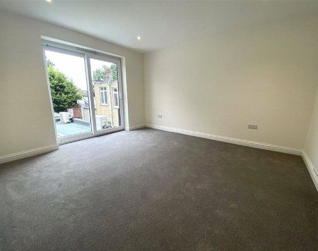 Badminton Road, Downend, Bristol, Gloucestershire, BS16 - Photo 5