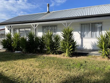 Kilkee Terrace, Flaxmere - Photo 2