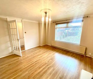 Kitson Close, Leeds - Photo 2