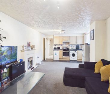 Woodborough Road, Nottingham, Nottinghamshire, NG3 - Photo 1