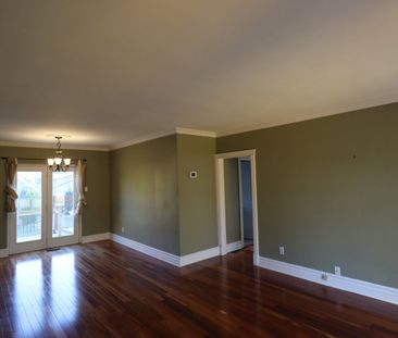 For Lease - 130 Mayfield Drive, Oakville, Ontario - Photo 1