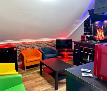 2 Bed Flat, Erleigh Road, RG1 - Photo 1