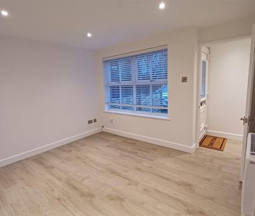 1 BED Terraced House To rent - Photo 5