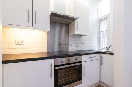 Apartment to rent in Dublin, Dún Laoghaire - Photo 3