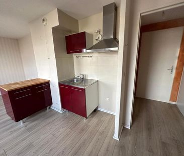 Location Appartement 2 pièces 42m² TOURS 37000 - Photo 2