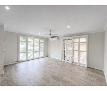 SIMPLY MODERN - Photo 2