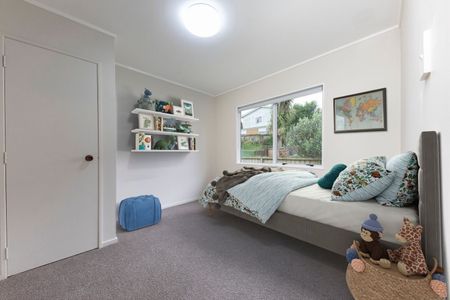 Private Parkside Living in Glen Eden - Photo 2