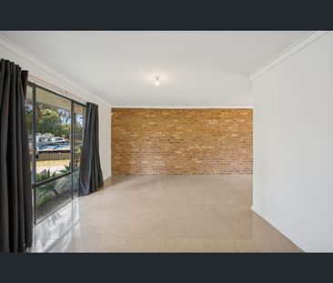 25 Swanley Street, Marangaroo, WA 6064 - Photo 6