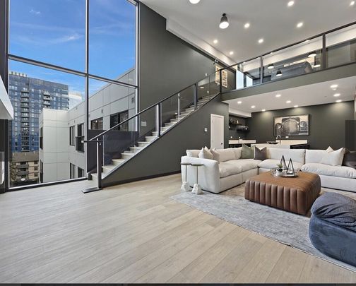 616, 310 15 Avenue SW - 1 - Photo 1
