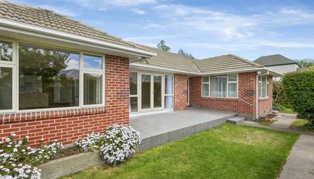 Family Home in a Quiet Location - Photo 5
