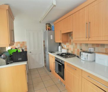 2 bedroom terraced house to rent - Photo 5