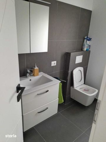 Apartament de inchiriat ultracentral, mobilat modern - Fotografie 5