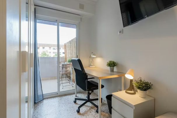 Avinguda de Blasco Ibáñez, Valencia, Valencian Community 46022 - Photo 1