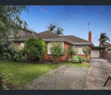 Spacious Family Home - Photo 6