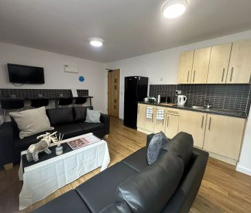 Bronze 2 Bed Room - Photo 3