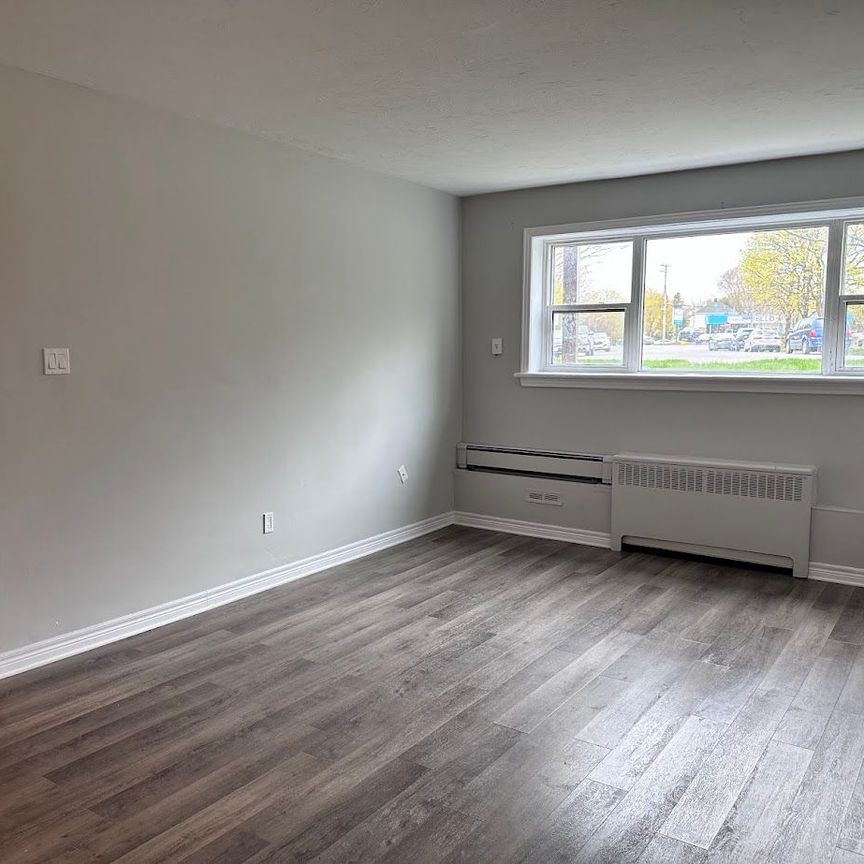 For Lease - 1170 Dover Crescent Unit# 1, Carlington - Central Park, Ontario - Photo 1
