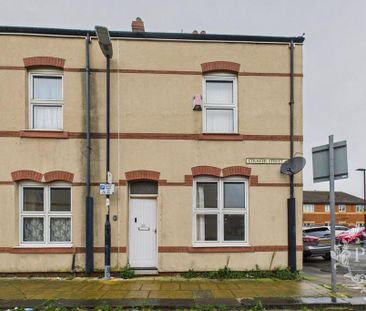 3 bedroom end of terrace house to rent - Photo 4