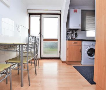 2 bedroom House To Let - Photo 4
