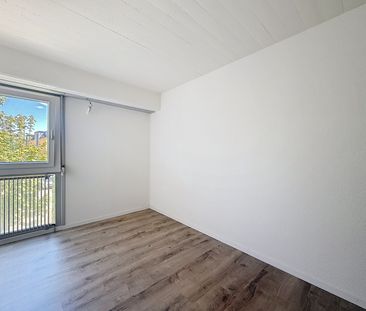 4½ PIÈCES- En duplex dans un quartier familial! - Photo 2