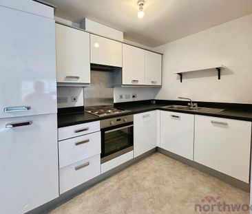 2 bedroom flat to rent - Photo 2
