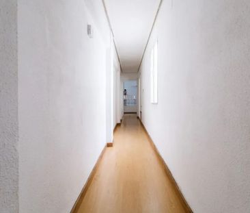 Carrer dels Sants Just i Pastor, Valencia, Valencian Community 46021 - Photo 2