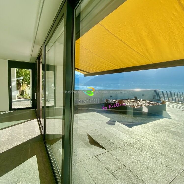 Loftwohnung mit traumhaftem Weitblick über den Lago, grosse Terrasse - Photo 1