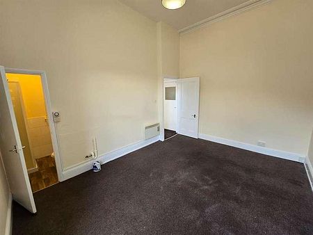 A Fulford Road, Scarborough, YO11 - Photo 2