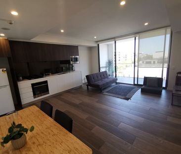 Furnished one bedroom Superb Location in Rosebery - Photo 3