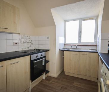 3 bedroom flat to rent - Photo 5