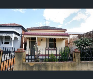 30 Coral Avenue, Footscray, Vic 3011 - Photo 2