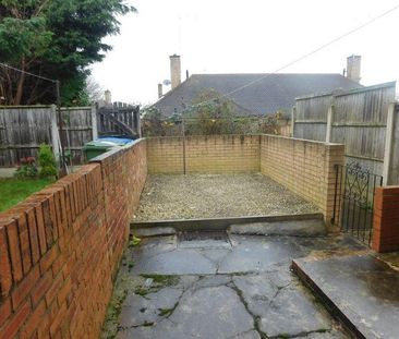 2 bedroom terraced house to rent - Photo 4