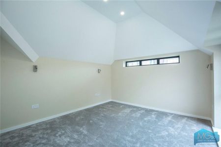 3 bedroom detached house to rent - Photo 4