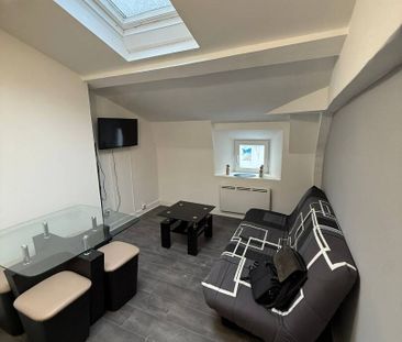T2 meublé de 28 m² (33 m² au sol) quai fosse - Photo 5