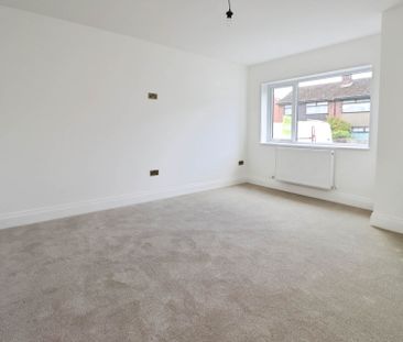 Oak Road, Bebington - Photo 1
