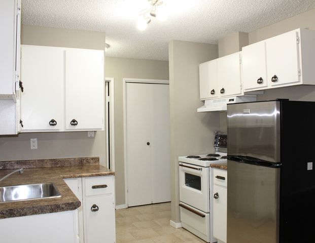 Cardona Place | 937 Northumberland Avenue, Saskatoon - Photo 1