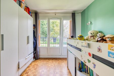 À louer : Appartement meublé de 3 pièces à proximité de toutes commodités - Photo 2