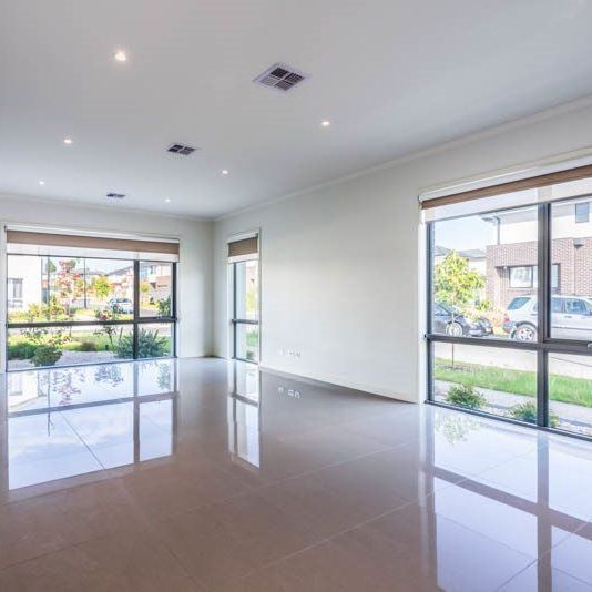 Shines Like New! - Photo 1