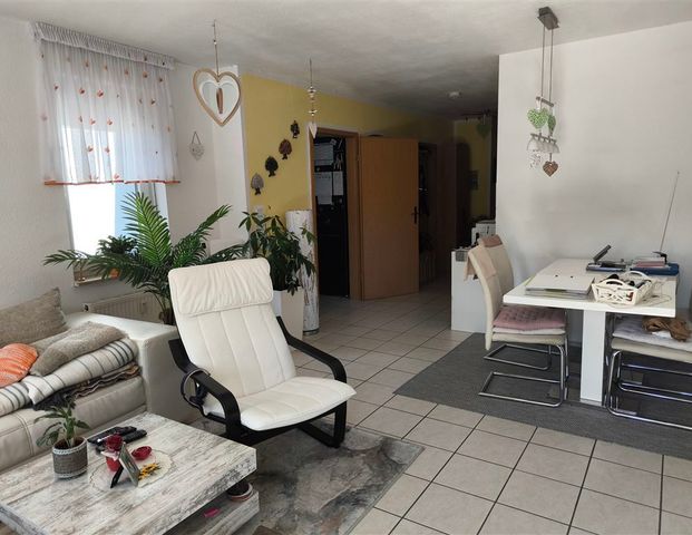 Familien aufgepasst!!! - Tolle 4 Zi-Whg. mit Balkon, ruhige Lage, gute Anbindung, Garage! - Photo 1