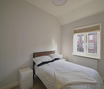 Carlisle Street, Alderley Edge - Photo 3