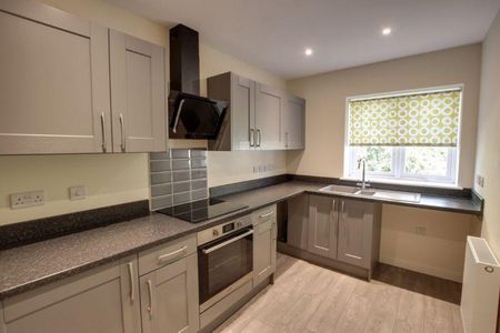 3 bedroom terraced house to rent - Photo 5