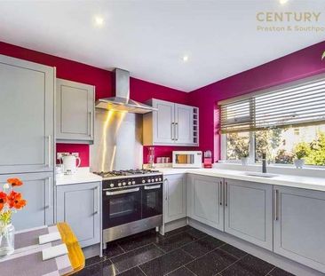 Arnian Court Middlewood Road, Aughton, L39 - Photo 5