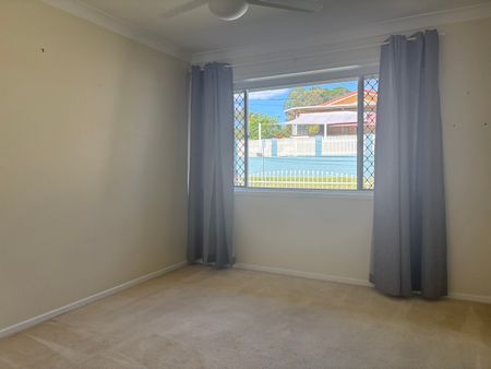 18 Laurinda Crs, Springwood QLD 4127 - House For Rent | Domain - Photo 5
