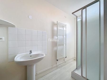 Location Appartement 4 pièces 88m² PONT HEBERT 50880 - Photo 4