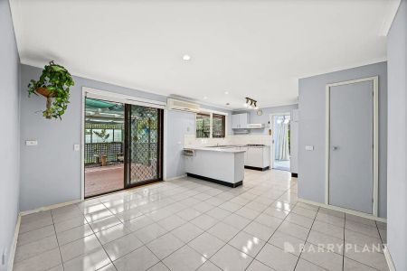 “Warm, Welcoming & Wonderfully Located” - Photo 5