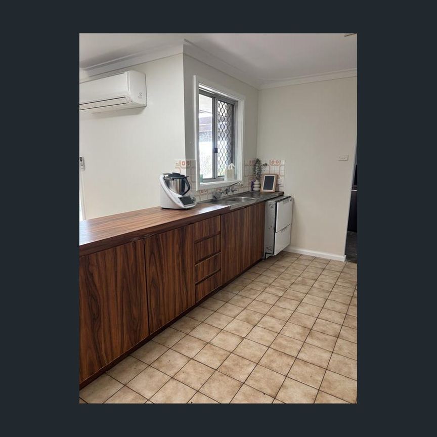 Coastal 3 x 2 Family Home in Tarcoola Beach Available May 2026 - Photo 1