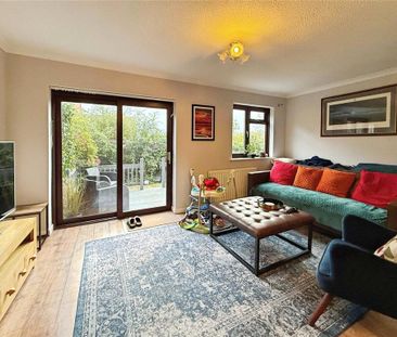 3 bedroom link detached house to rent - Photo 3