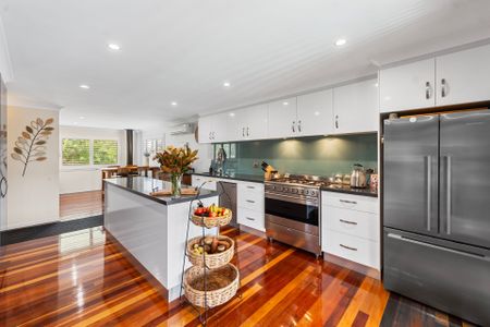 Spacious Family Home in Highly Sought After Location - Photo 4