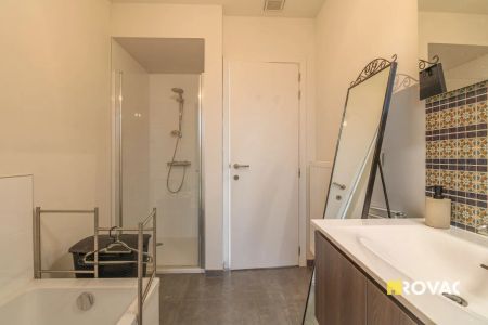 Gelijkvloers appartement met tuin en garage! - Photo 5