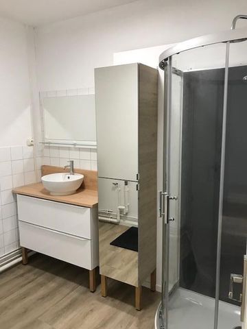 Location Appartement 3 pièces 76m² - Photo 4