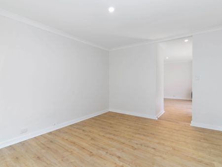 Three Bedroom Home in Warnbro - Photo 4